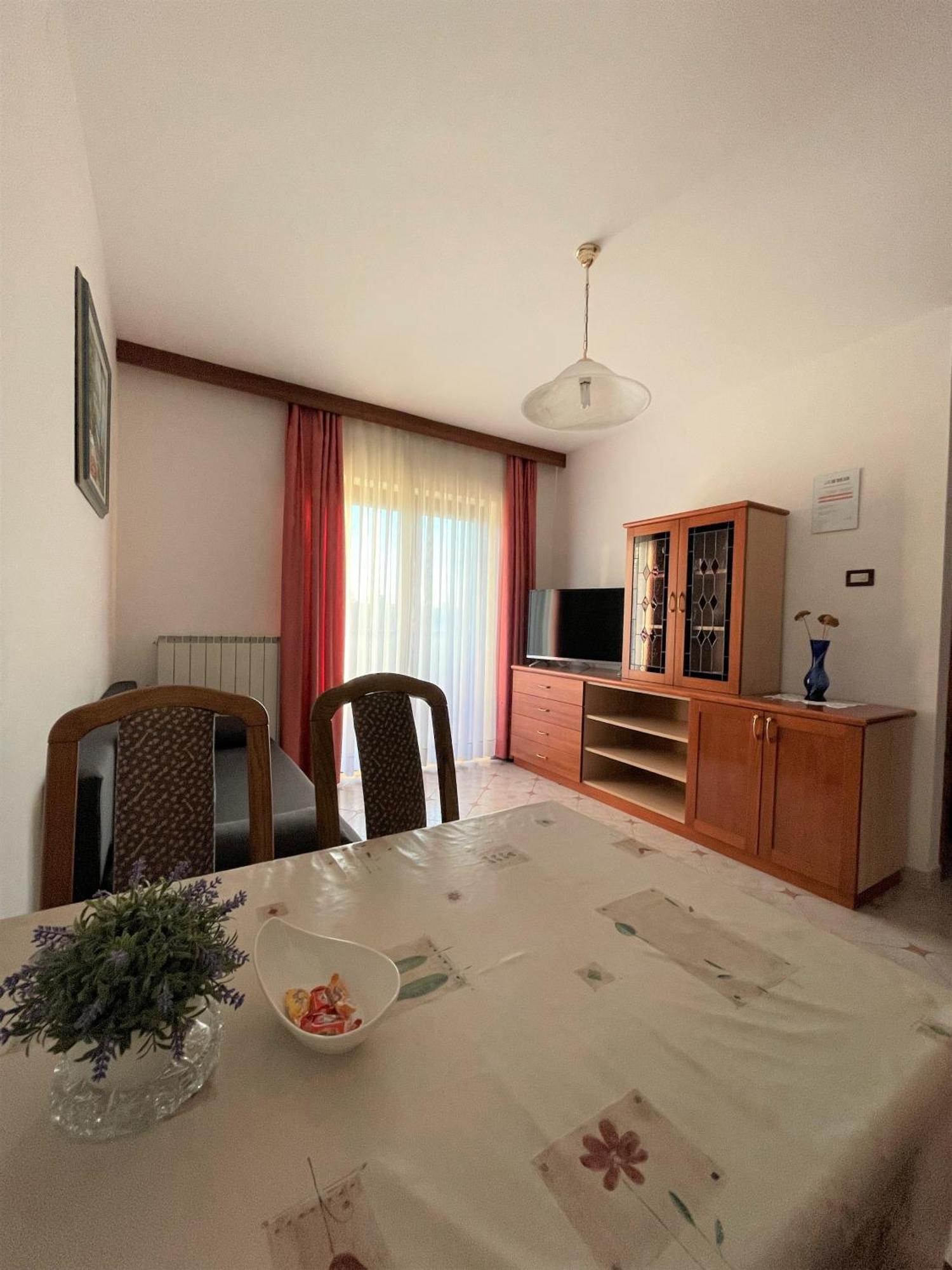 Apartments Villa Mirjam Porec Ngoại thất bức ảnh